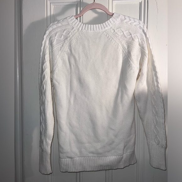 GAP women’s size M cable-knit crewneck sweater, off-white, new with tags - Picture 4 of 4